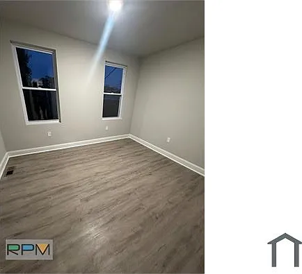 1613 Abbotston St — Photo 6