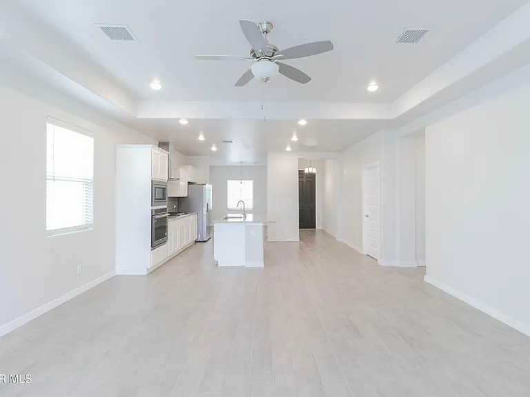 12832 Haxby St — Photo 15
