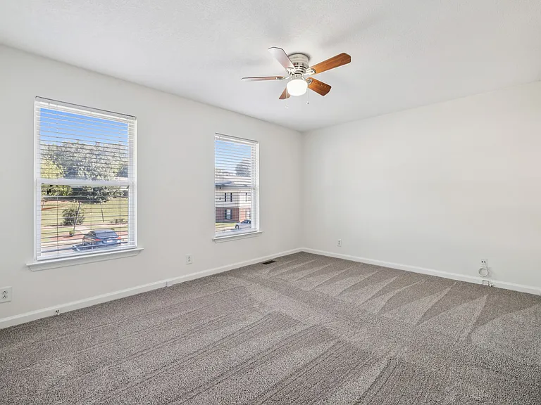 Legacy Village — Photo 116