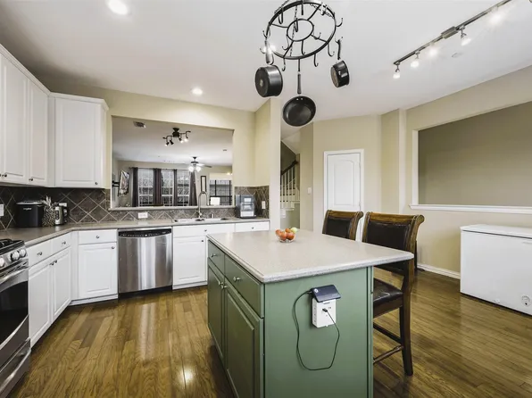 2544 Jacobson Dr, Lewisville, TX 75067