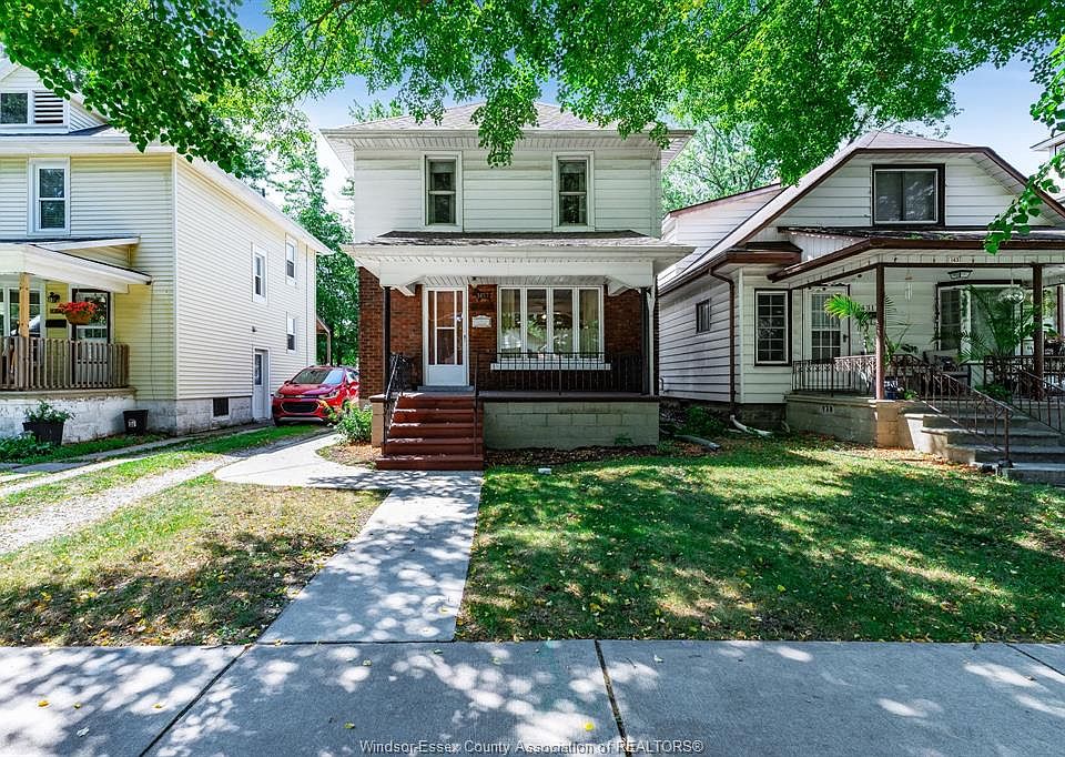 1st image of 1437 Gladstone Ave