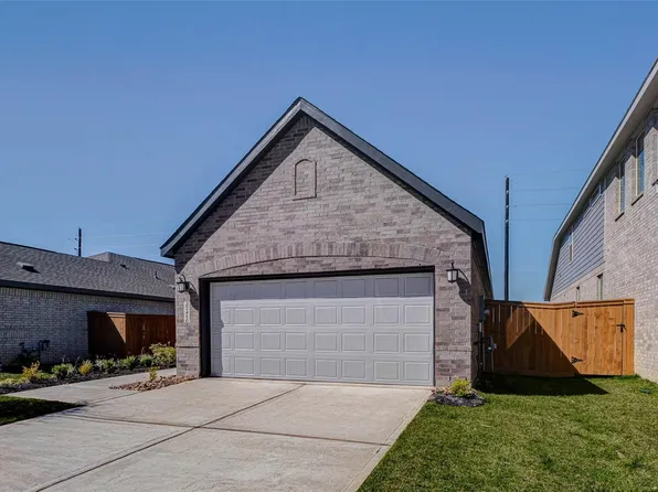 27410 Sweetwater Bay Dr, Katy, TX 77493