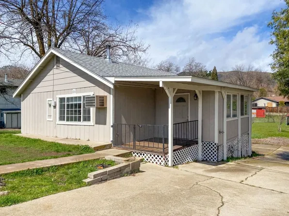 816 Lane St, Yreka, CA 96097
