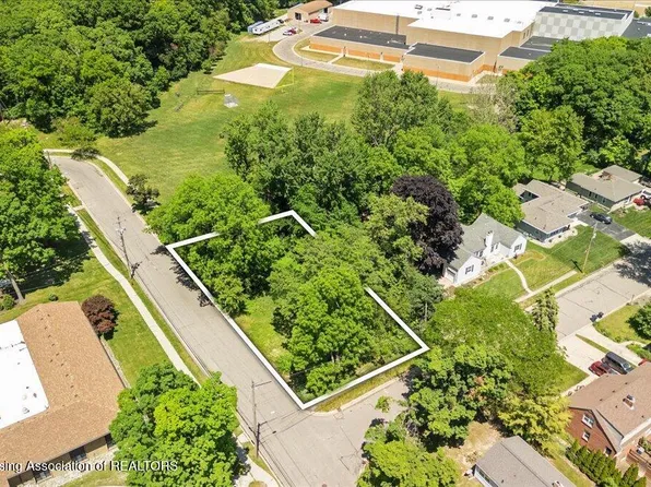 201 Ridge Rd, East Lansing, MI 48823