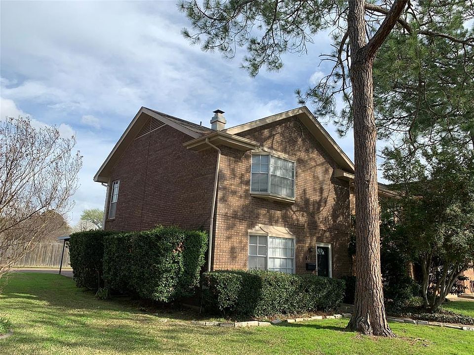 1st image of 609 Saint Charles Dr