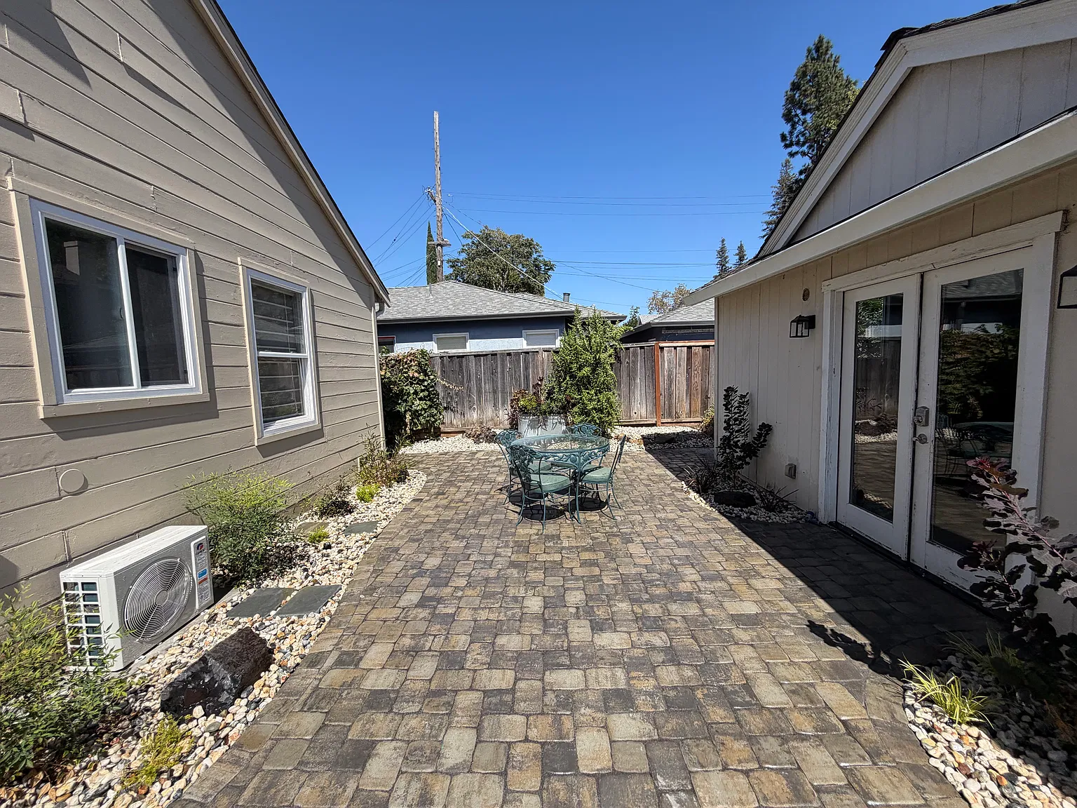 1 bed, 600 sqft, $2,000 — Photo 2