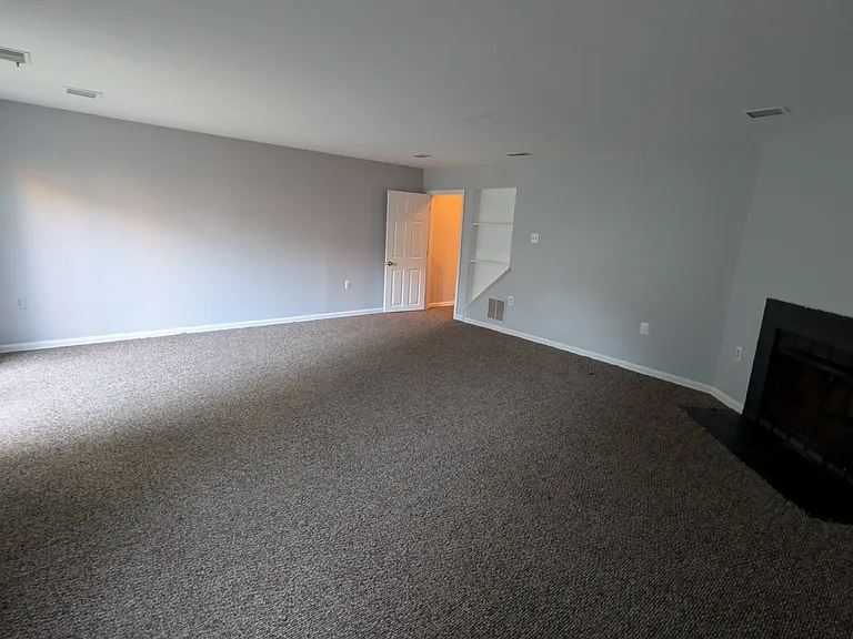 5612 Sutherland Ct — Photo 26