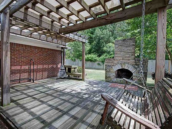 5th image of 226 Crosscreek Dr