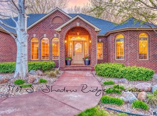5709 S Shadow Ridge Ave, Sioux Falls, SD 57108