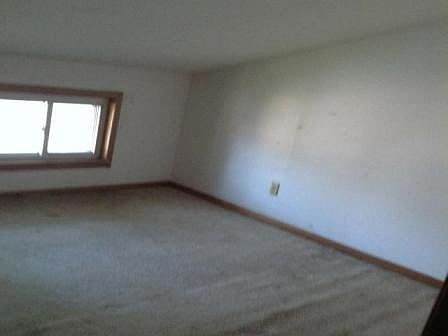 4th image of 2107 Benderwirt Ave