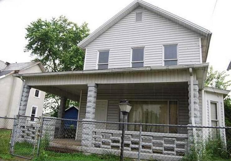 1st image of 210 Buckingham St