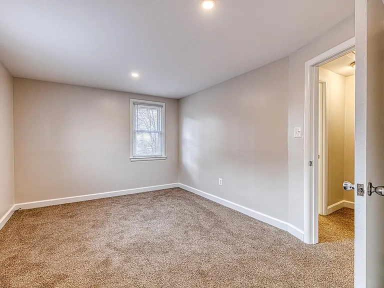 16 S Kelly Ave — Photo 18