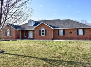 7907 Antler Ct, Waterloo, IL 62298