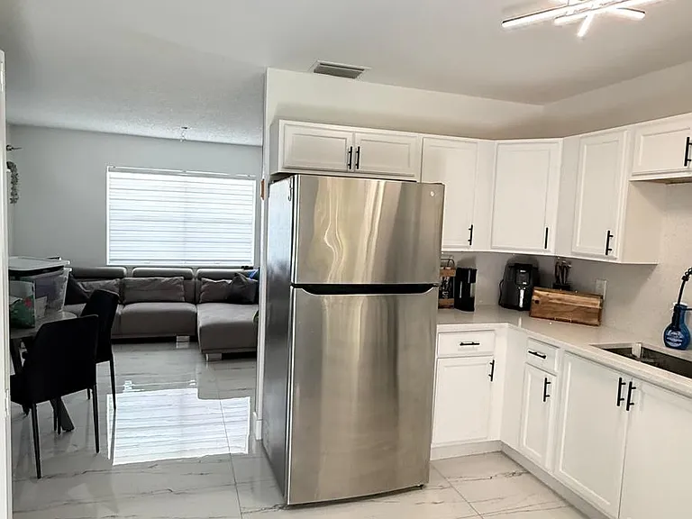 9052 Fountain Rd — Photo 15