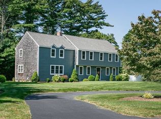 25 Canterbury Dr, Plymouth, MA 02360