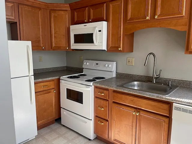 805 South St #6 — Photo 8