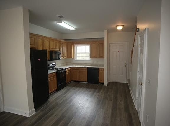 2nd image of 1757 Southernwood Dr #1757