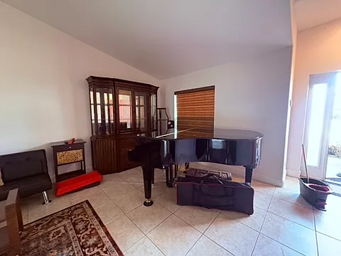 9025 Murcott Dr W — Photo 11