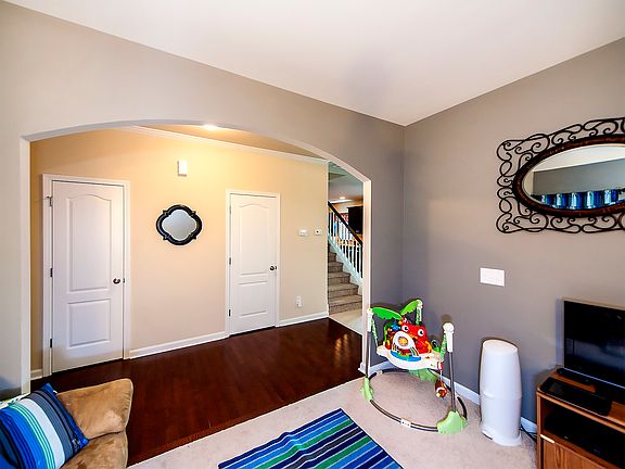 3rd image of 13824 Sunrise View Dr
