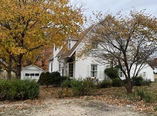 204 SE 1st Ave, Galva, IL 61434