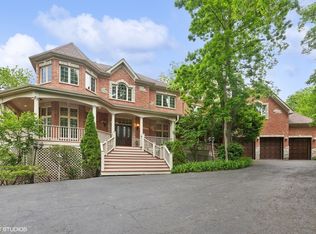 423 Shadow Creek Ct, Naperville, IL 60540