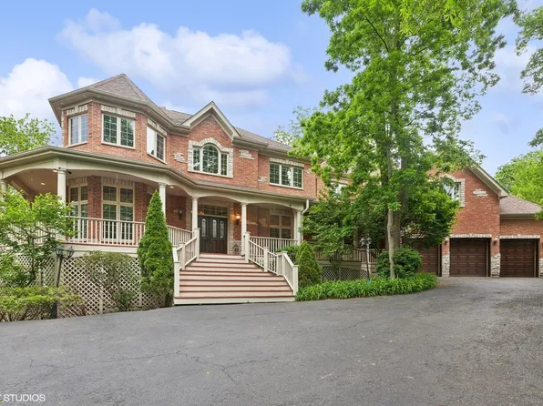 423 Shadow Creek Ct, Naperville, IL 60540