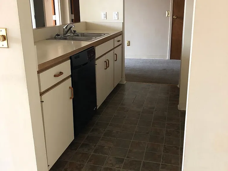 75 Steamboat Wharf — Photo 7