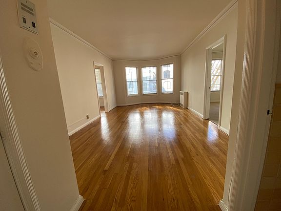 3rd image of 1855 Pacific Ave #102