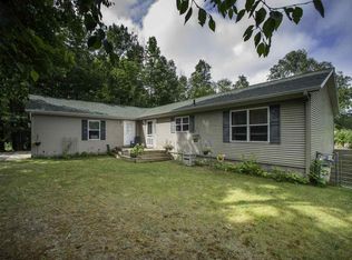 08195 Shrigley Rd, Charlevoix, MI 49720