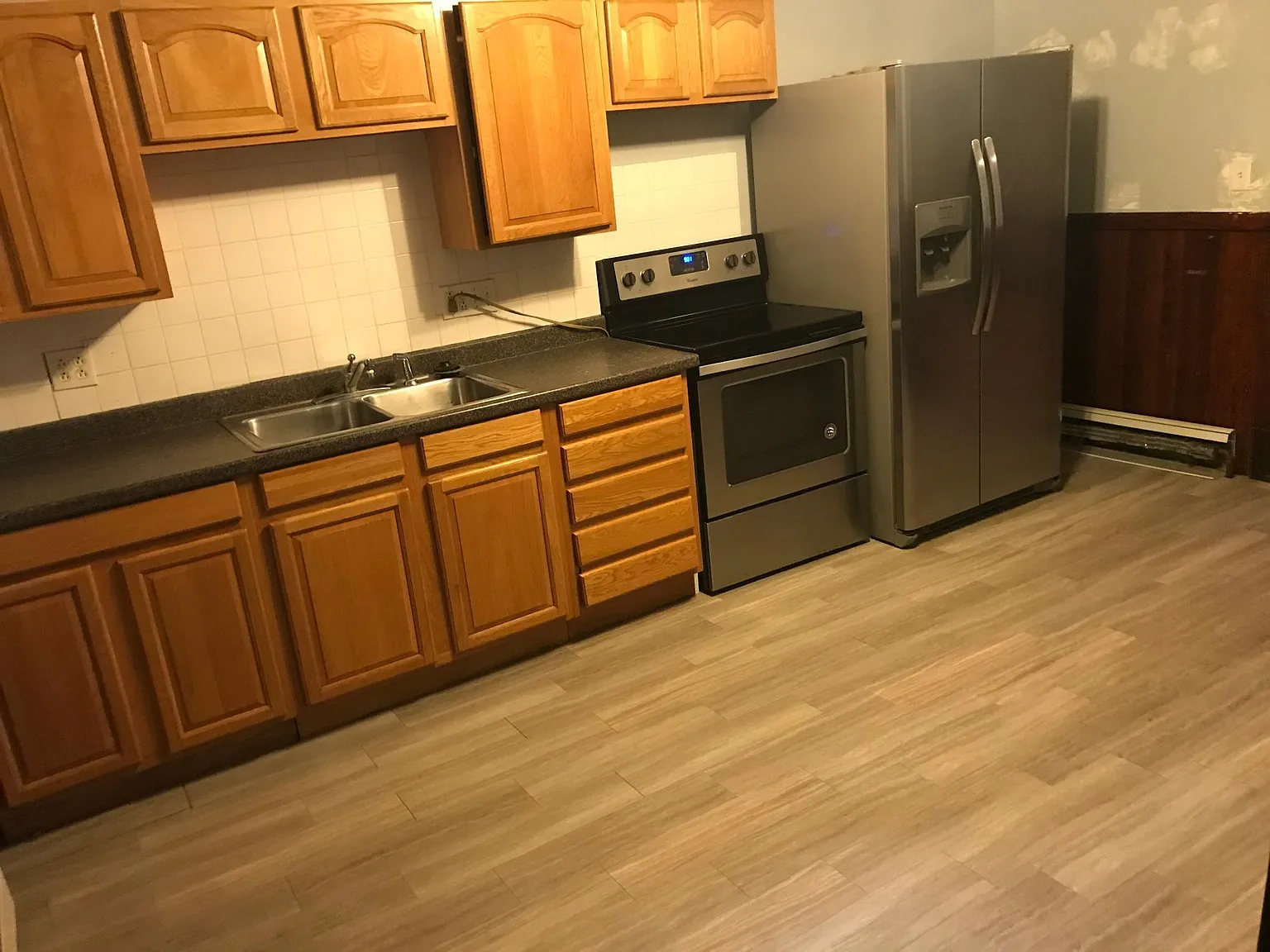 23 W Main St — Photo 1