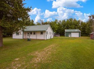 454 Badger Dr, Hancock, WI 54943