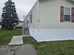 403 Plum St #403, Westland, MI 48186
