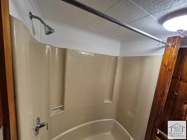 12 Blackfeather Trl — Photo 7