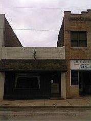2nd image of 3147 Main St