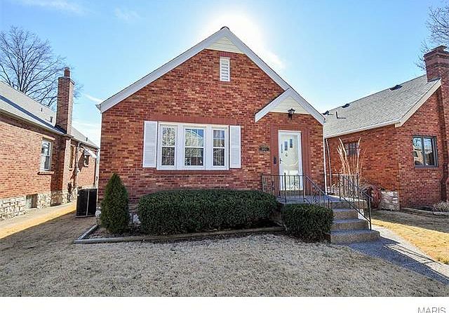 1st image of 6054 Tholozan Ave