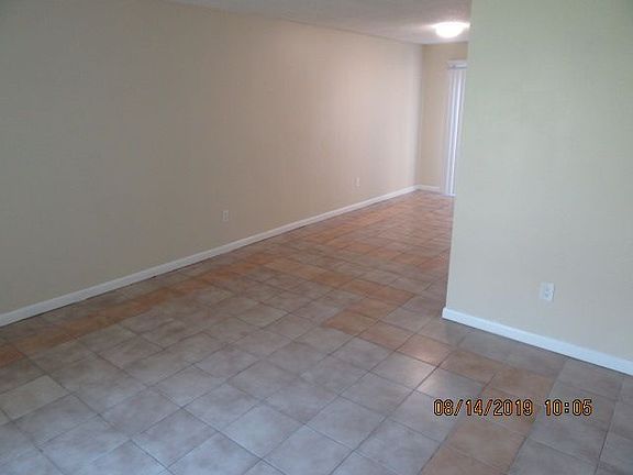 3rd image of 54 Masters Dr APT C