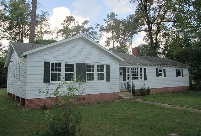 1st image of 813 Tampa St
