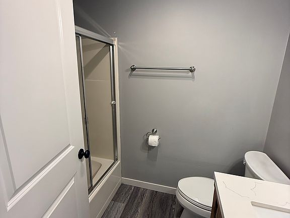 3rd image of 2110 Lamar Ln