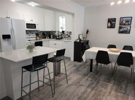 20350 W Country Club Dr