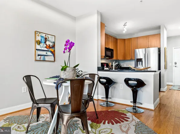 1633 N Colonial Ter APT 409, Arlington, VA 22209