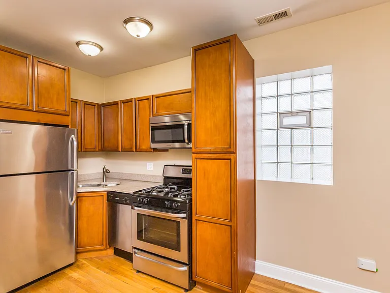 37 SQUARE APARTMENTS — Photo 10