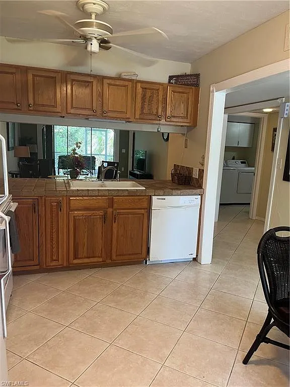 2 bed, 2.0 bath, 1100 sqft, $1,950 — Photo 4
