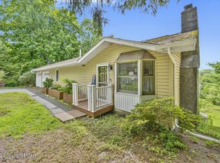 86 Lakeside Rd, White Haven, PA 18661