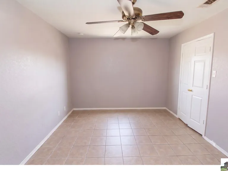 304 Jeff Gordon Dr #A — Photo 11