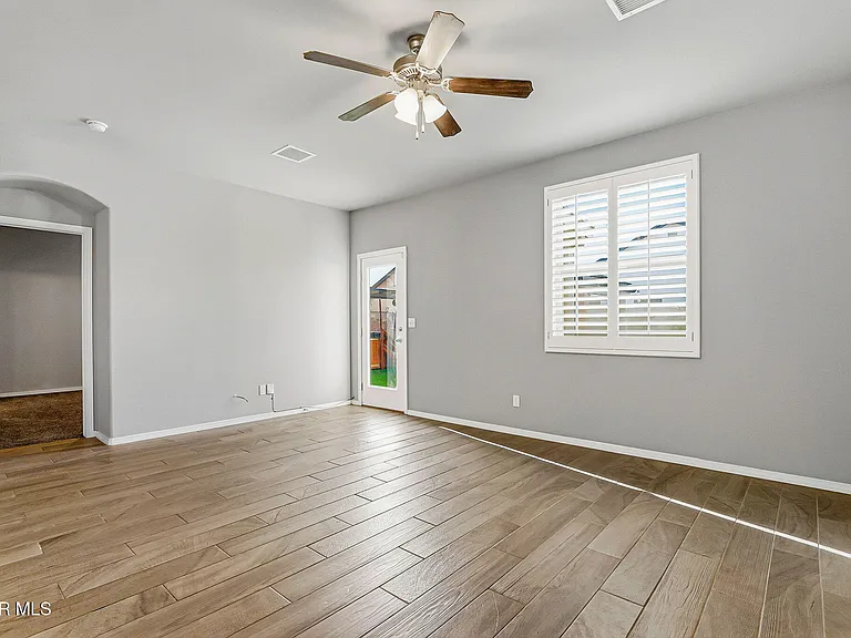 12365 Desert Vista Ave — Photo 16