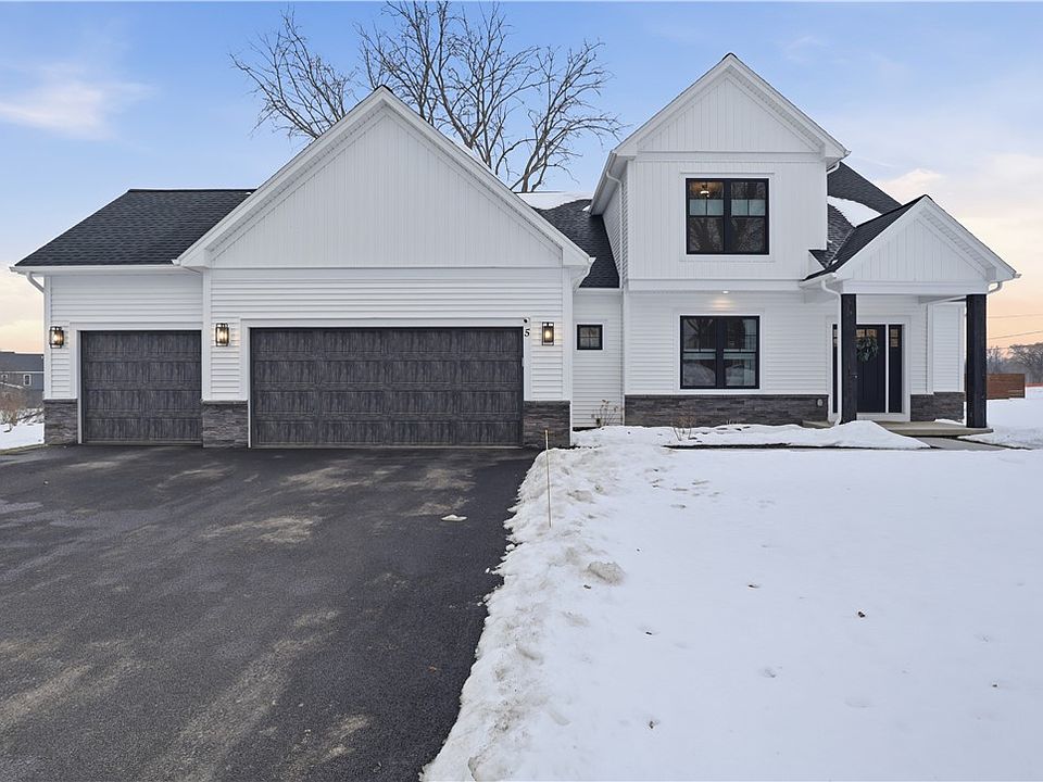 1st image of 5 Tall Castle Ln