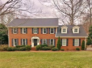 3304 Wynnewood Dr, Greensboro, NC 27408