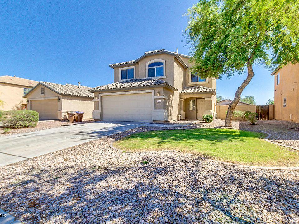 1st image of 205 W Brangus Way