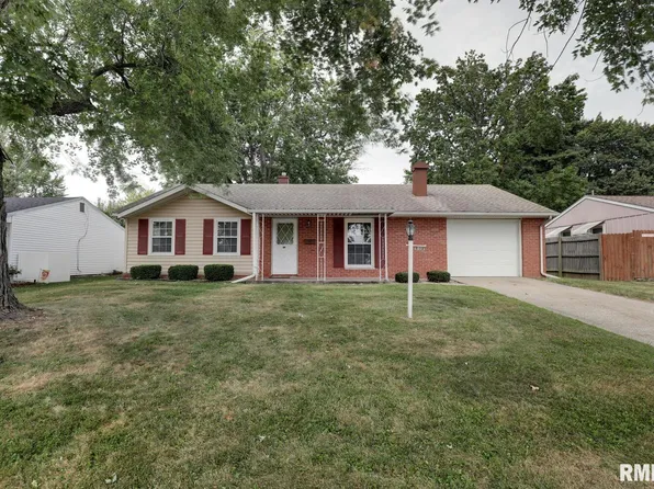 612 Meadow Lark Dr, Quincy, IL 62305