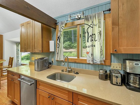 2nd image of 28 Cold Spring Road